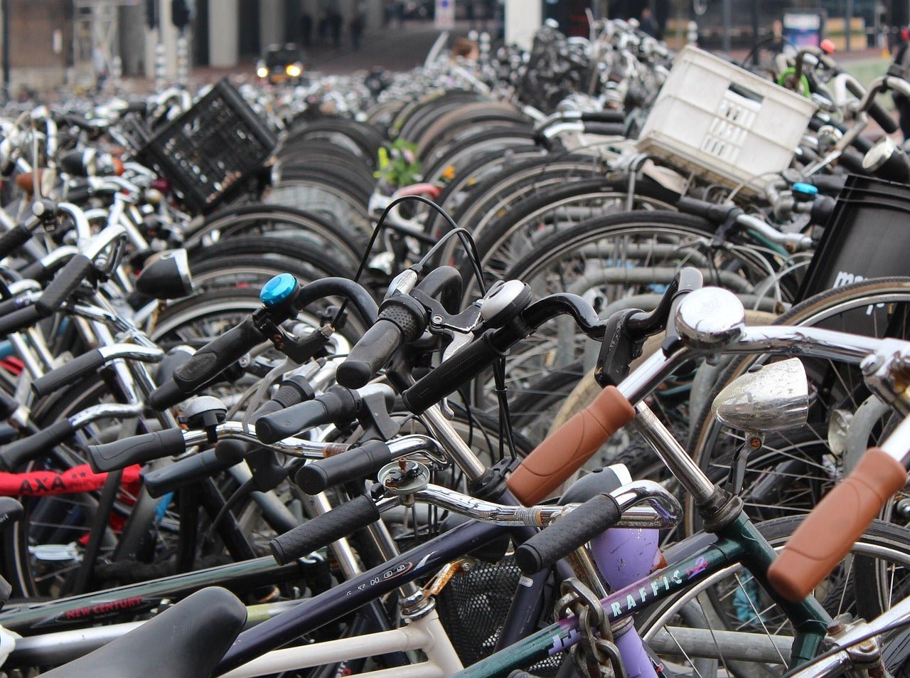 With the TMD Chain Lock we cover some of the key factors to secure your bike, even at the school parking!